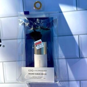 GSQ by Glamsquad Round Kabuki Brush – New in Package